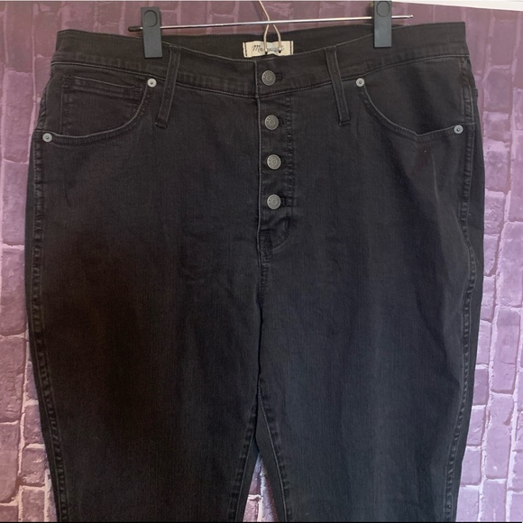 NWOT Black Button-Fly Hi Rise Skinny Jeans - Picture 4 of 11
